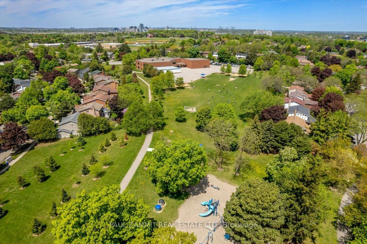 30, Breckonwood, Aileen-Willowbrook, Markham