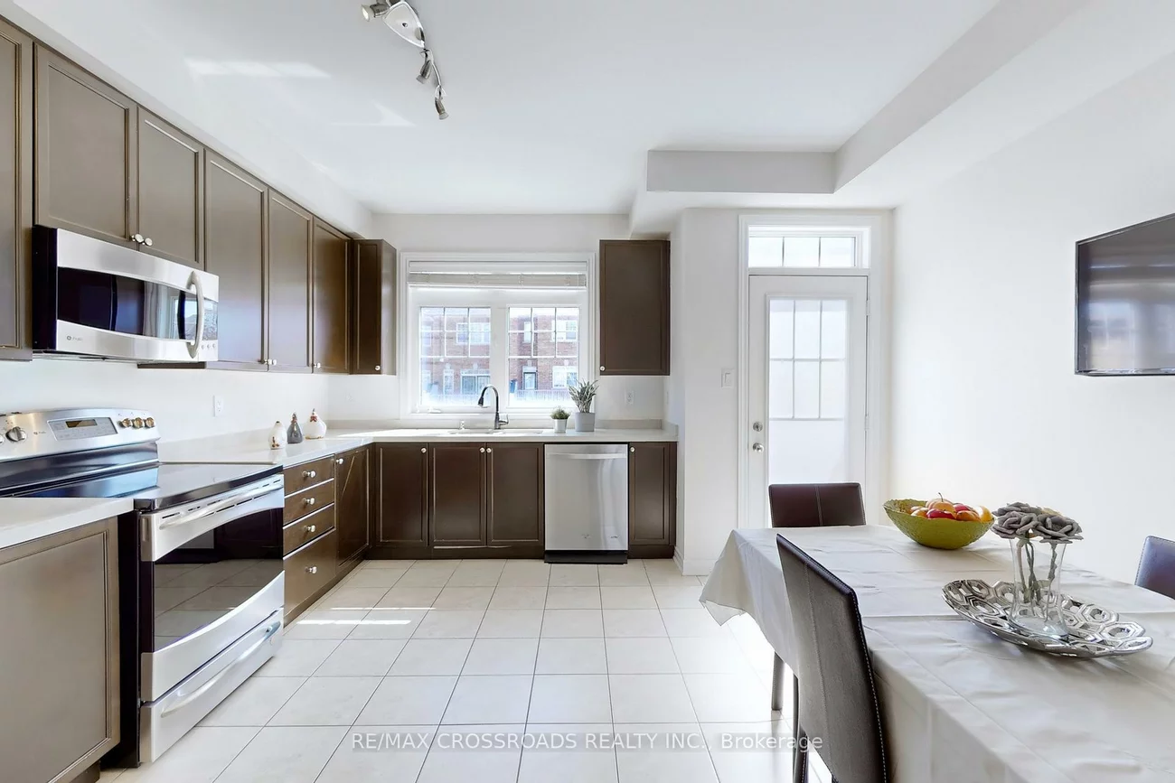 7, Gadani, Greensborough, Markham