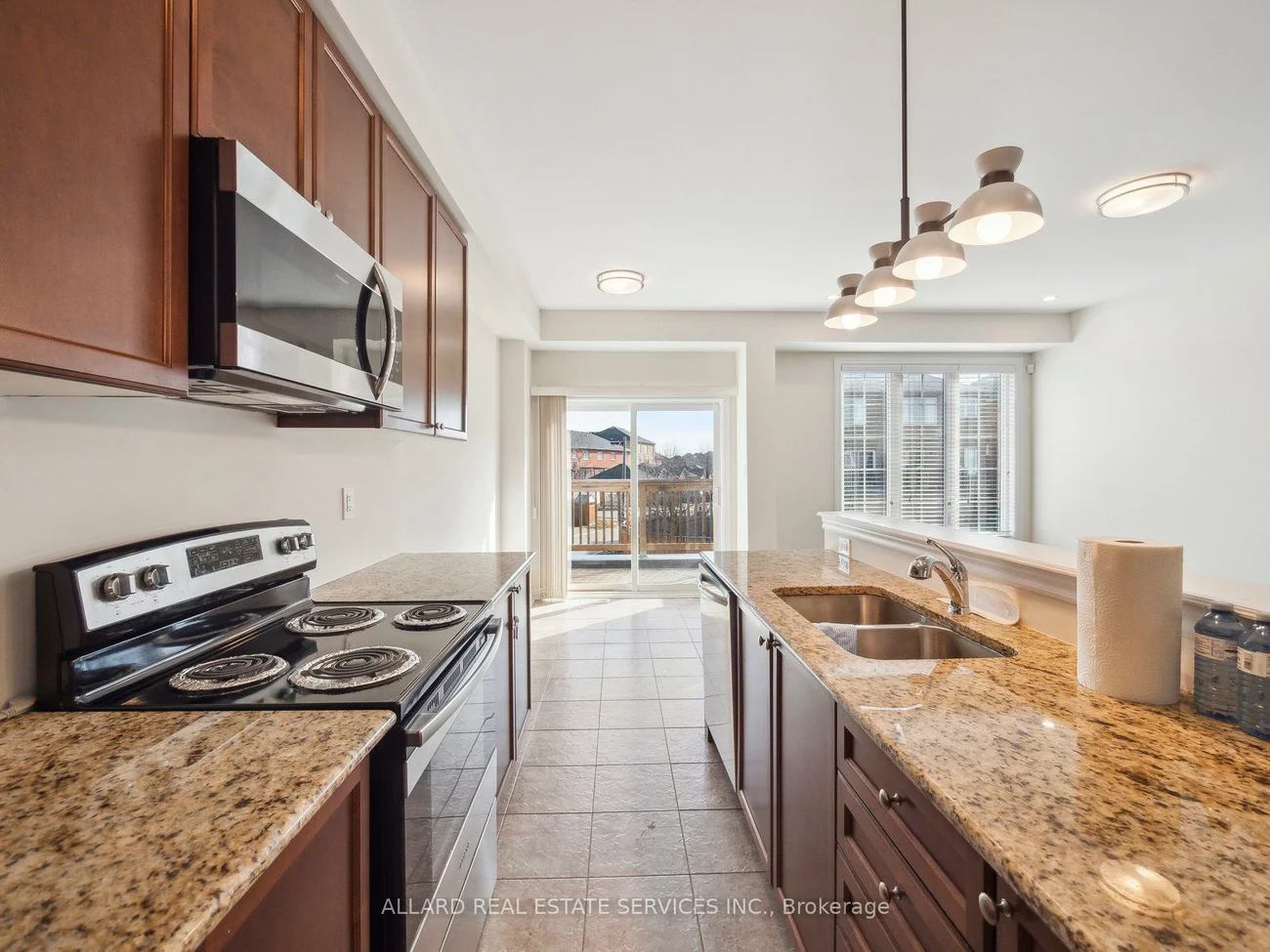 545, Cornell Centre, Cornell, Markham