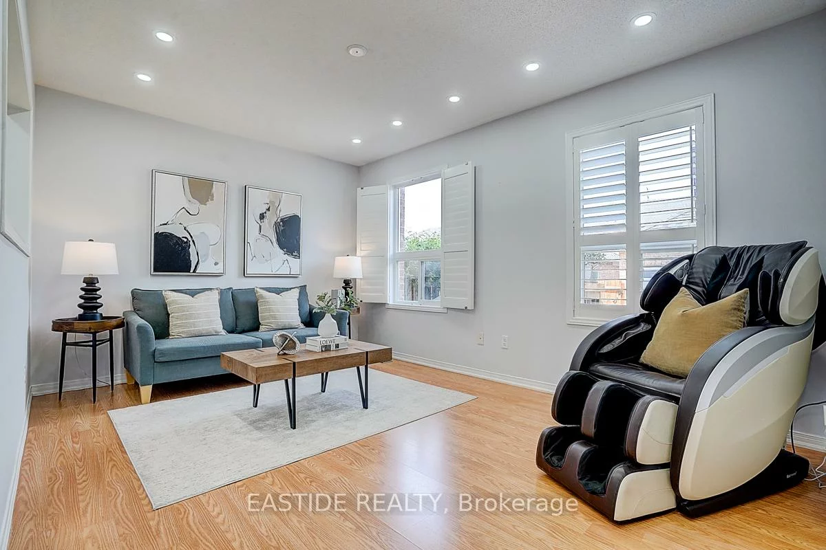 71, Andriana, Box Grove, Markham
