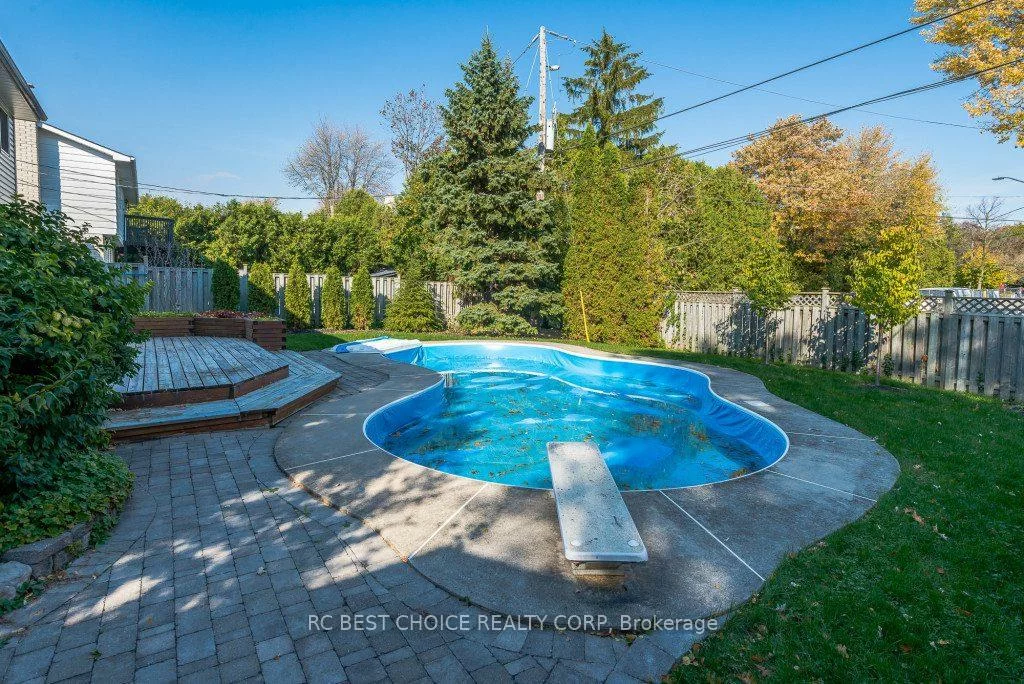 11, Emily Carr, Unionville, Markham