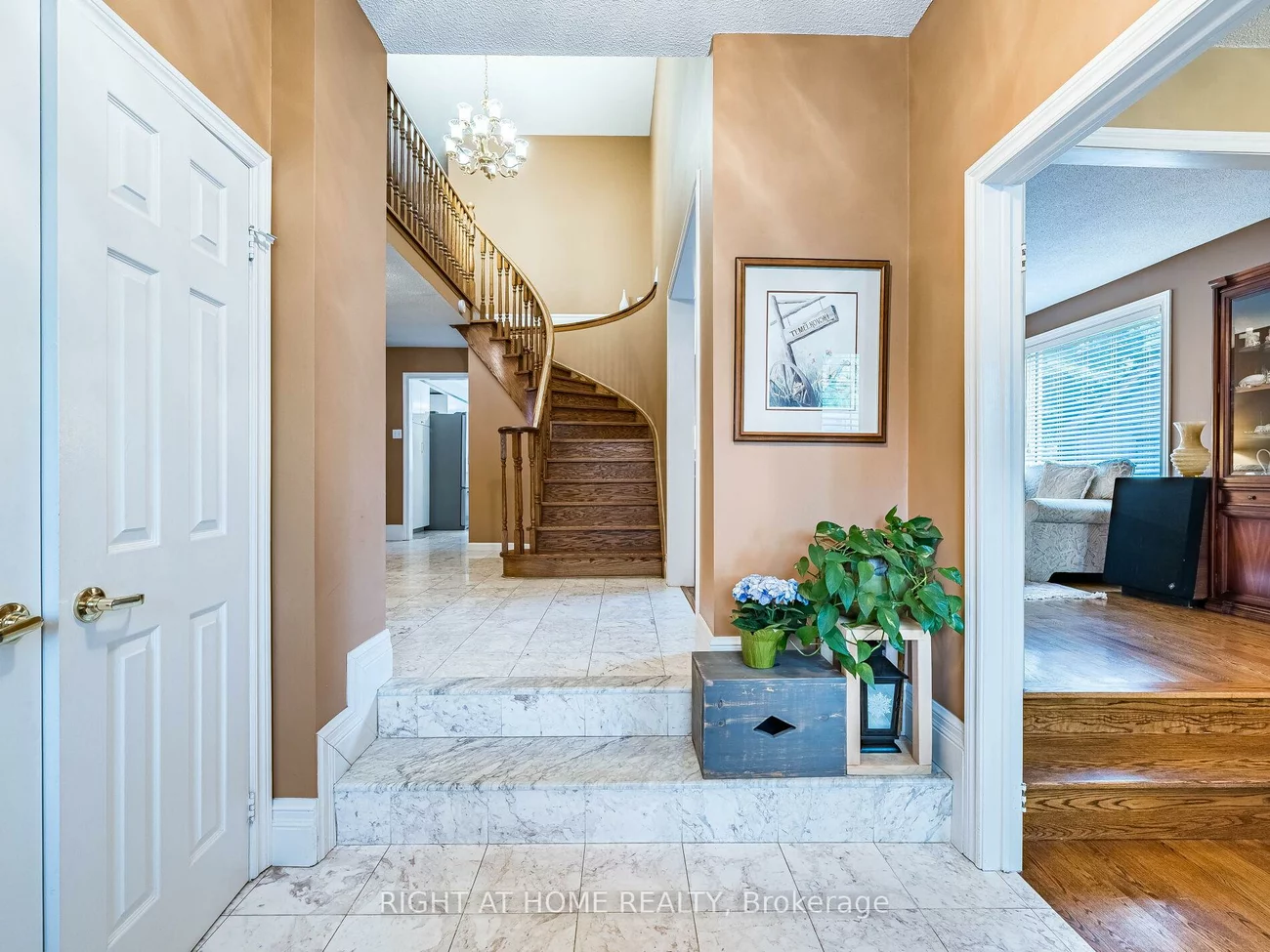 56, Soho, Markville, Markham