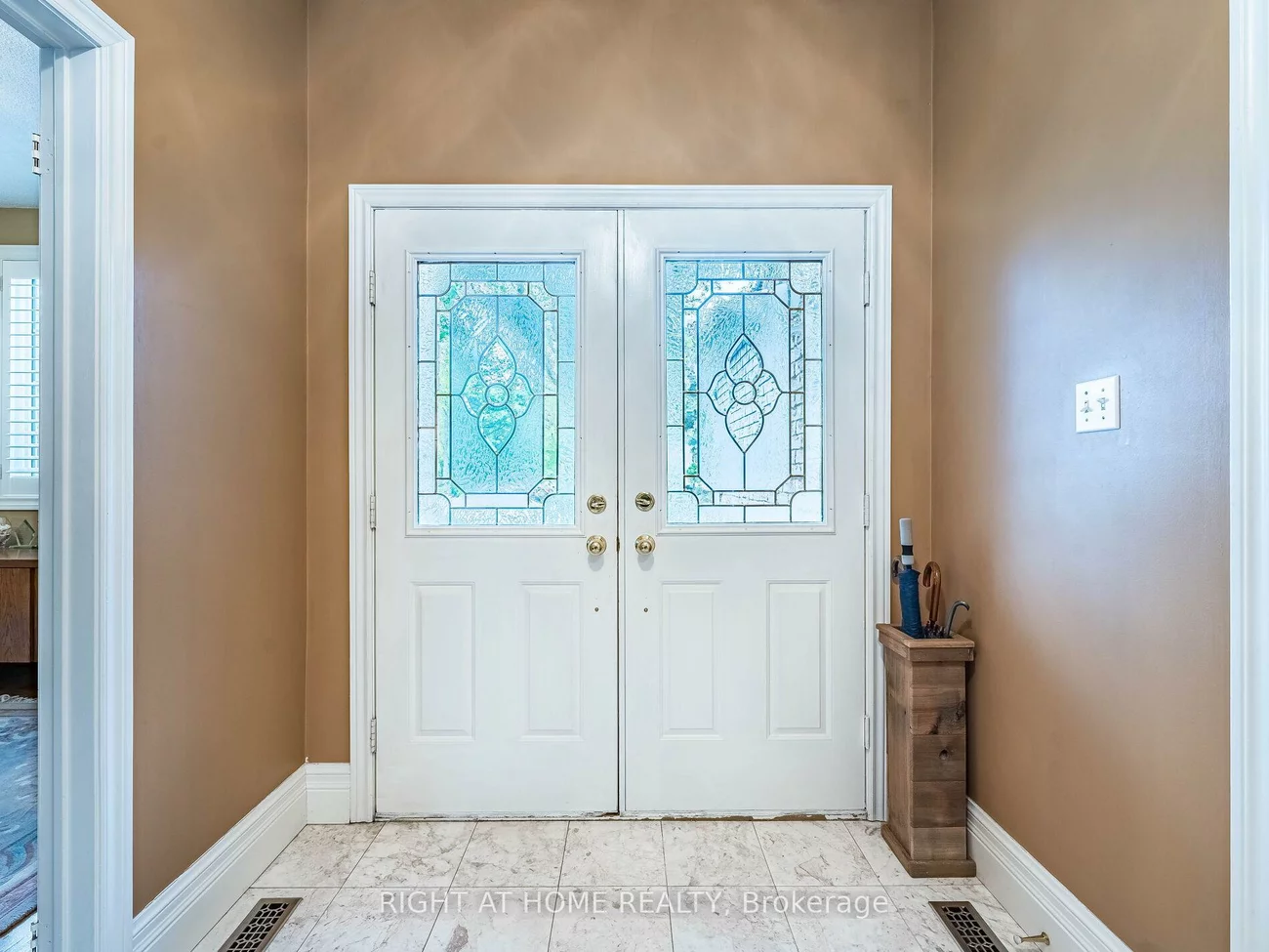 56, Soho, Markville, Markham