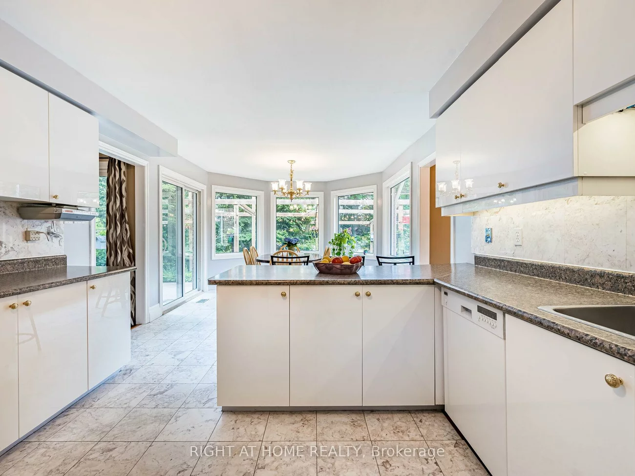 56, Soho, Markville, Markham