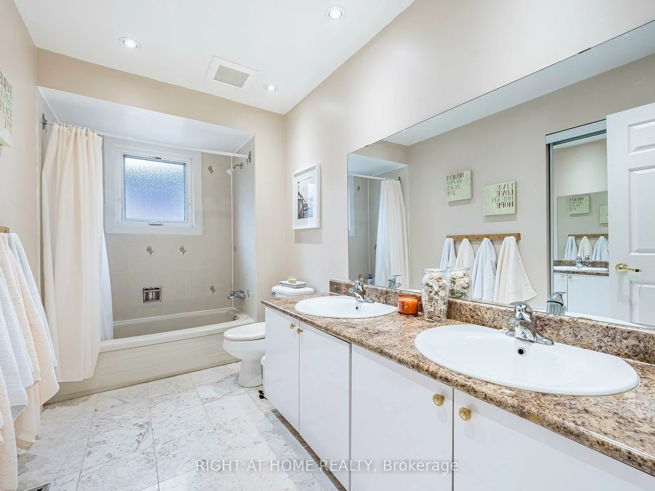56, Soho, Markville, Markham