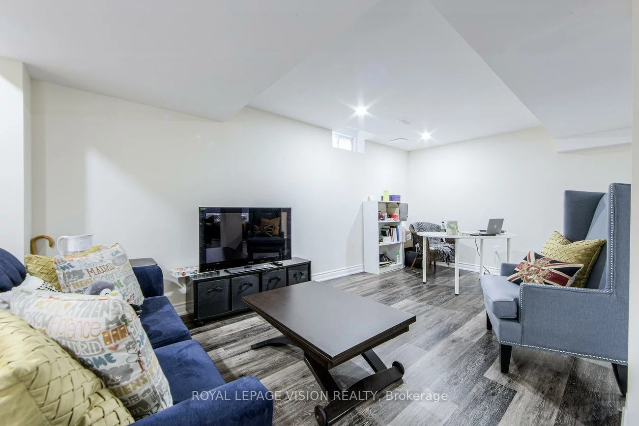 23, Sunnyside Hill, Cornell, Markham