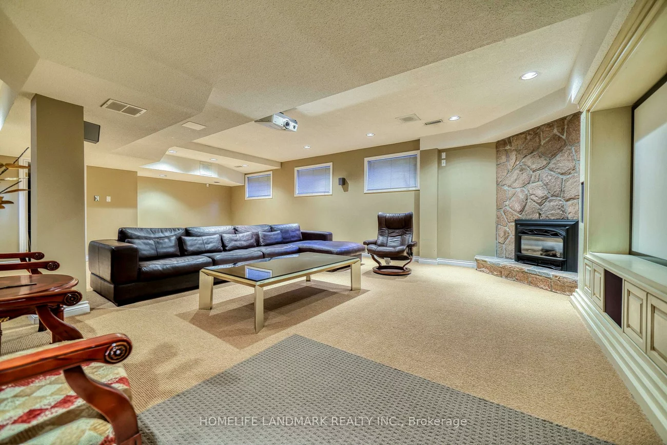 10, Prescott, Bayview Glen, Markham