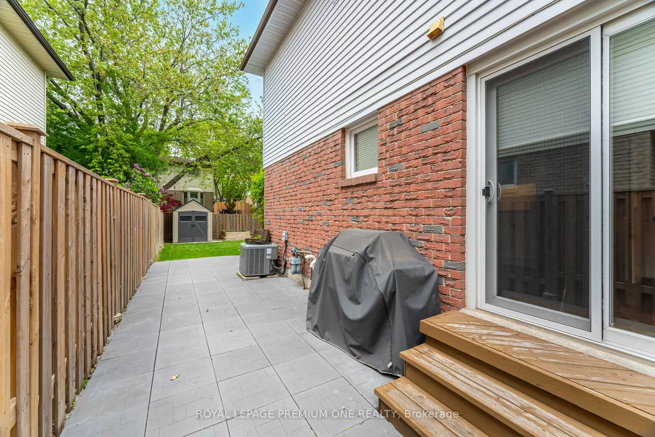 79, Bishop, Markham Village, Markham
