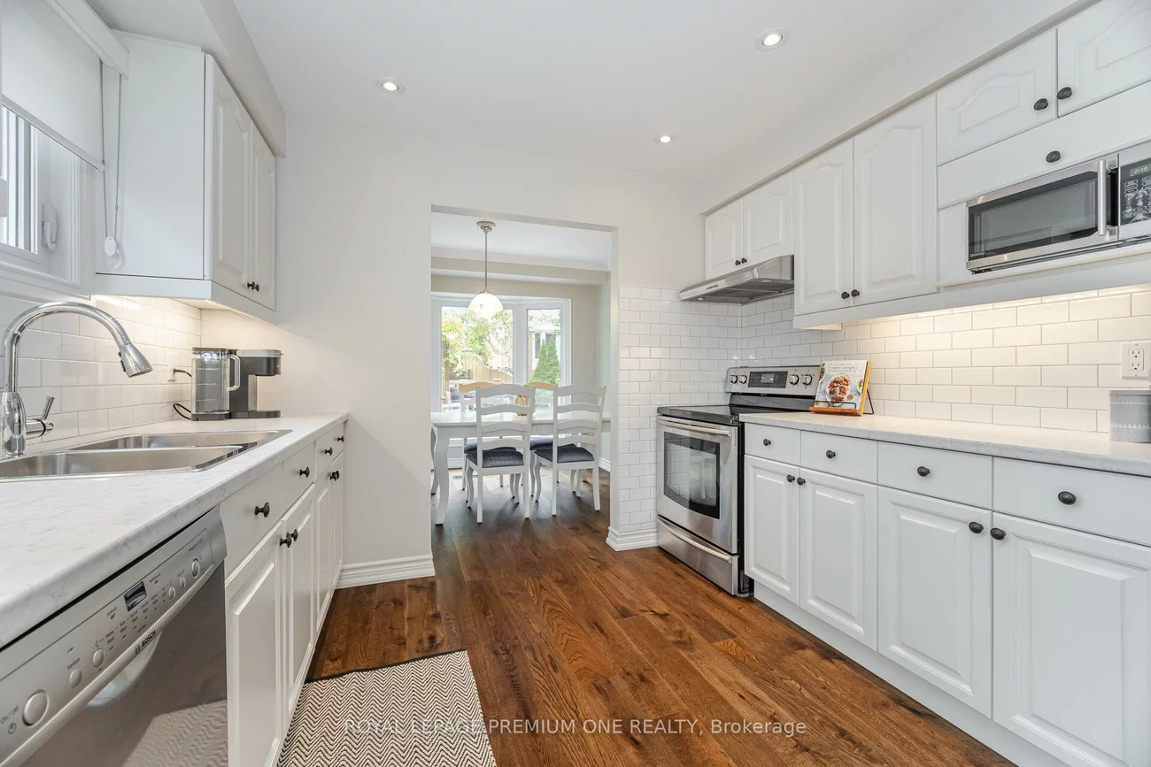 79, Bishop, Markham Village, Markham
