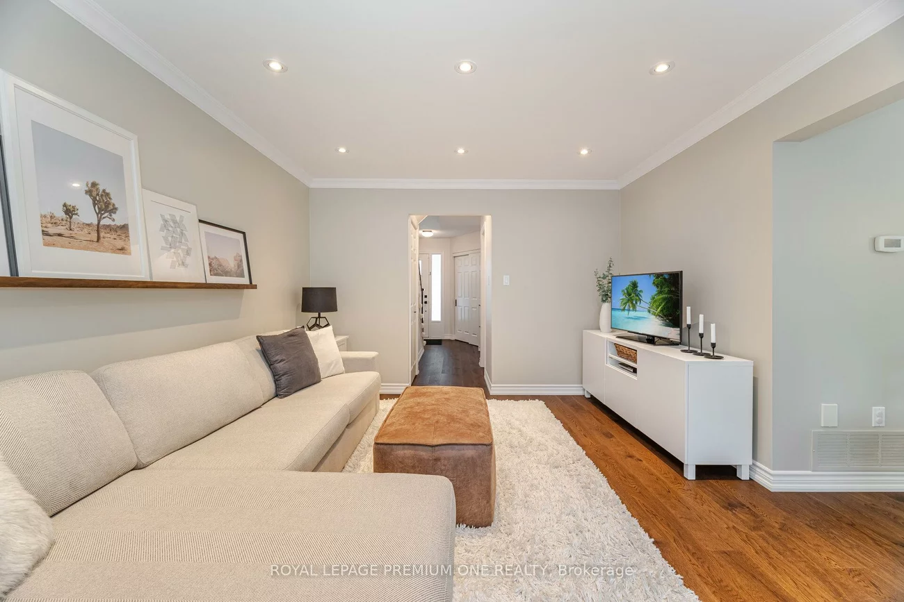 79, Bishop, Markham Village, Markham