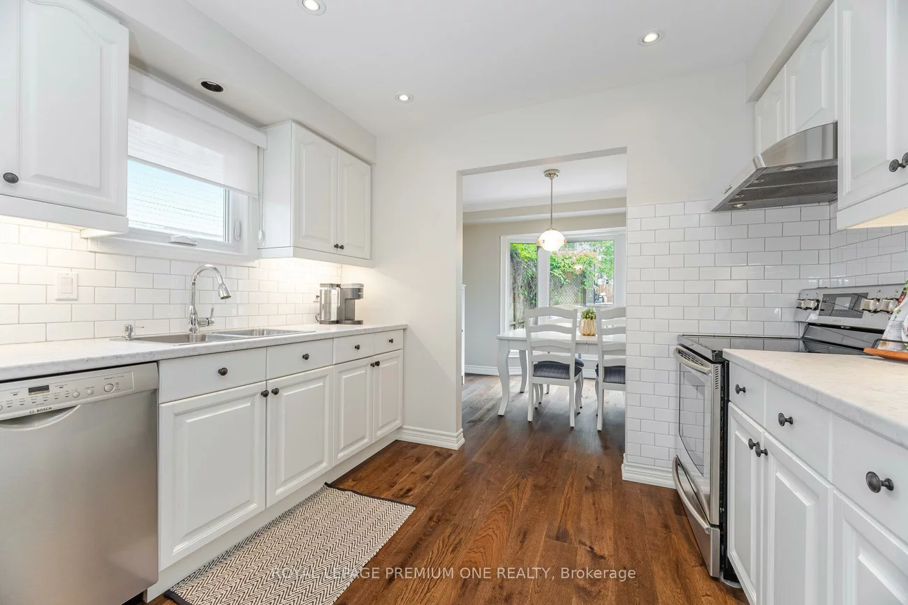 79, Bishop, Markham Village, Markham