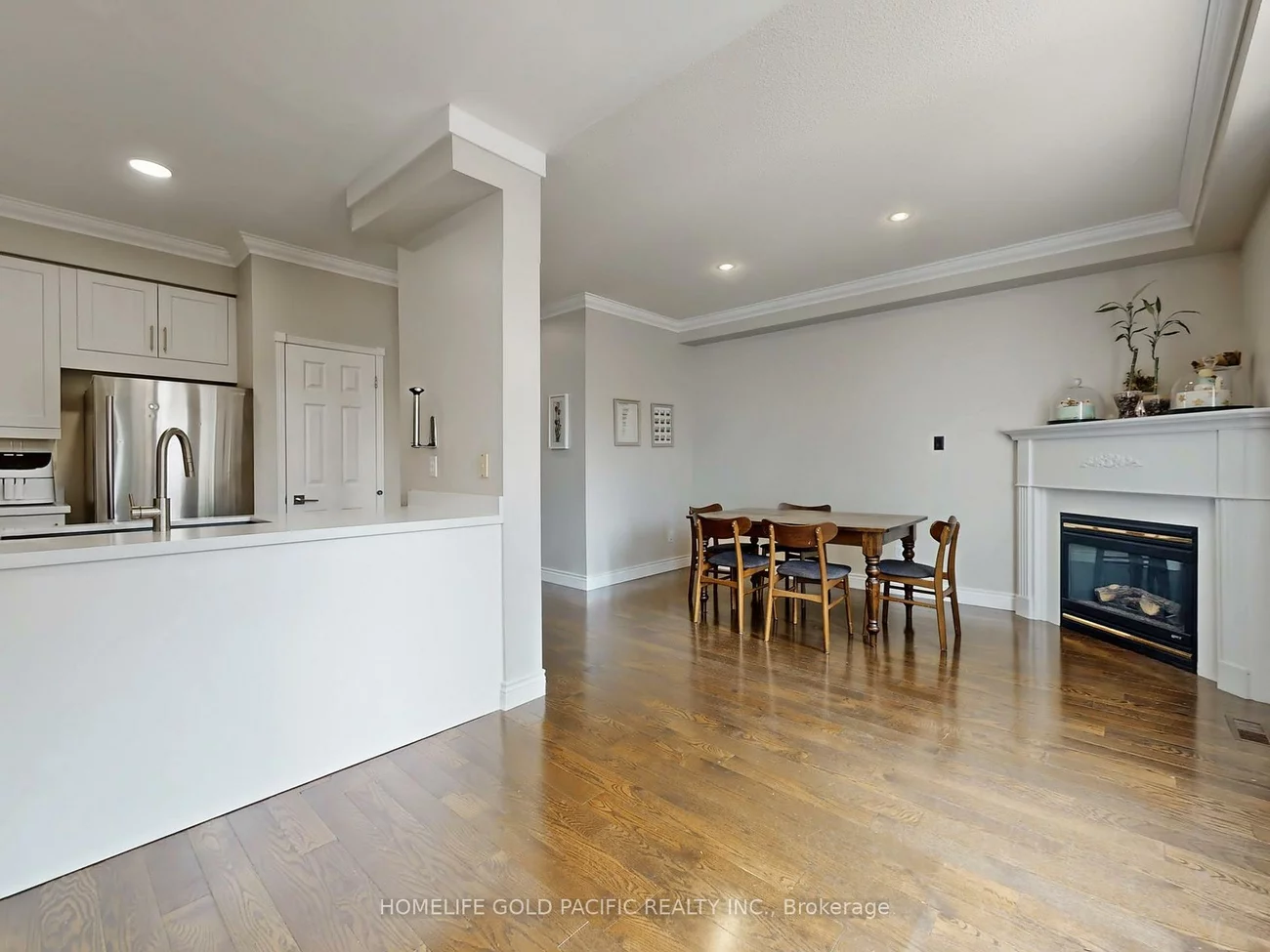 21, Queen's Plate, Angus Glen, Markham
