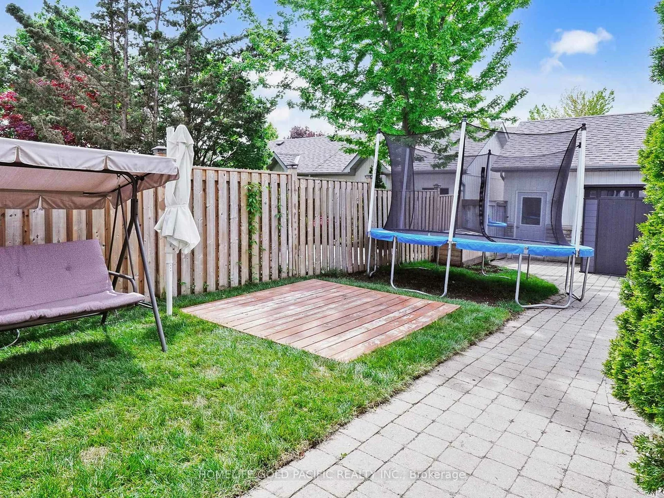 21, Queen's Plate, Angus Glen, Markham