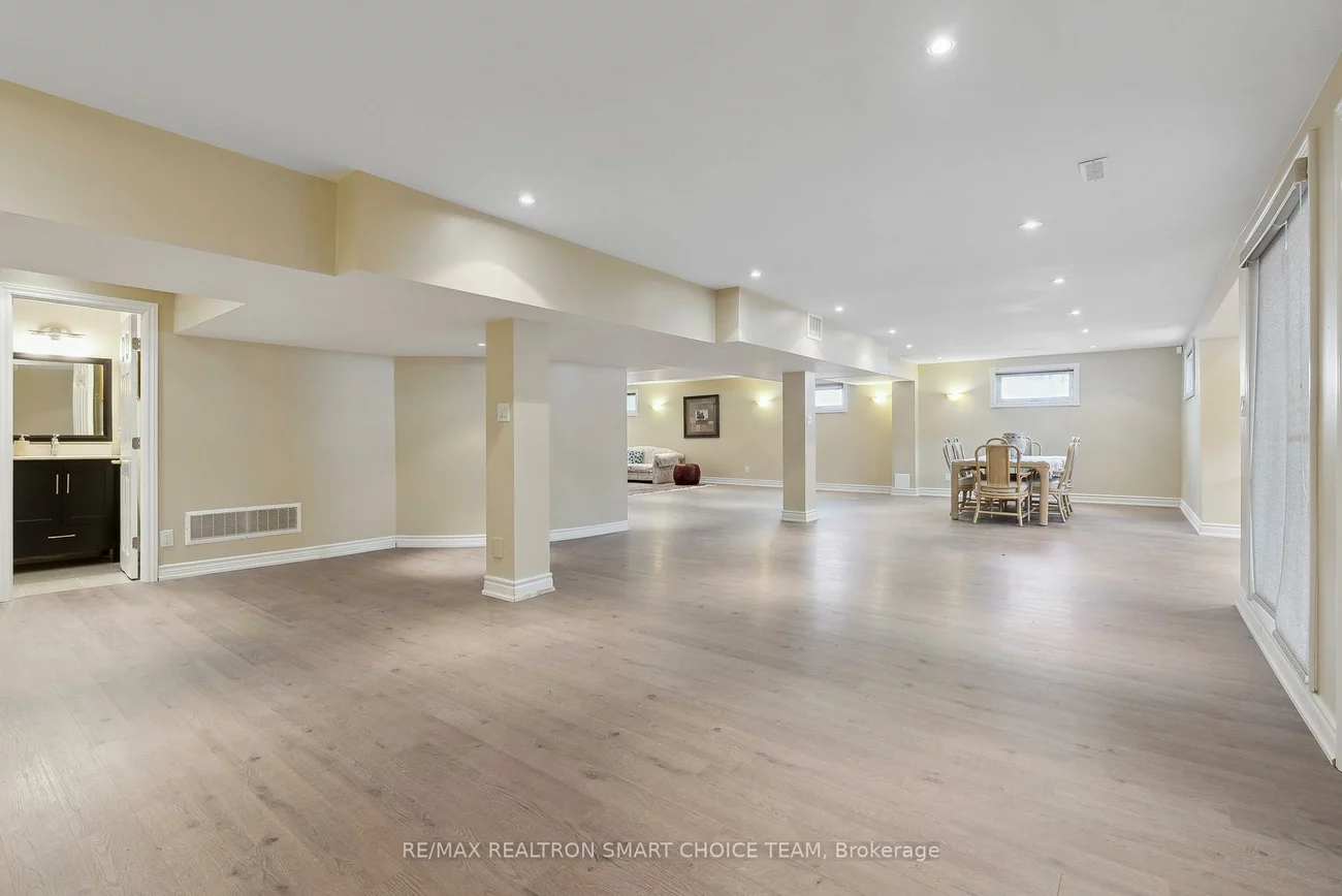 89, Beckenridge, Milliken Mills East, Markham