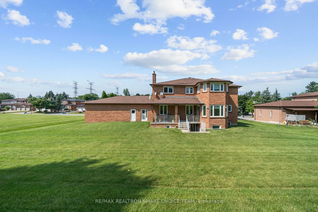 89, Beckenridge, Milliken Mills East, Markham