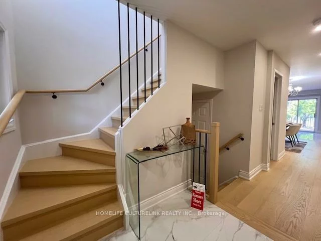 49, Beechgrove, Milliken Mills West, Markham