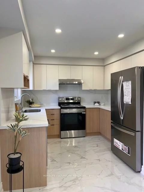 49, Beechgrove, Milliken Mills West, Markham