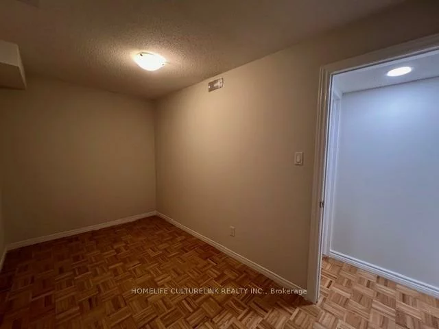49, Beechgrove, Milliken Mills West, Markham