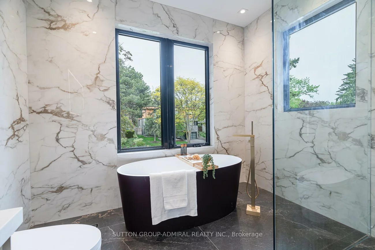 98, babcombe, Bayview Glen, Markham