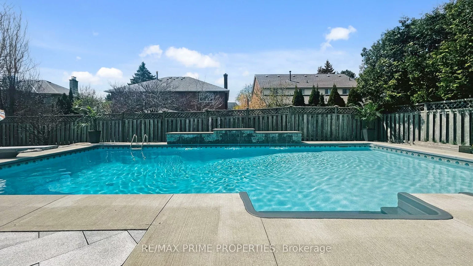 63, Reeve, Markham Village, Markham