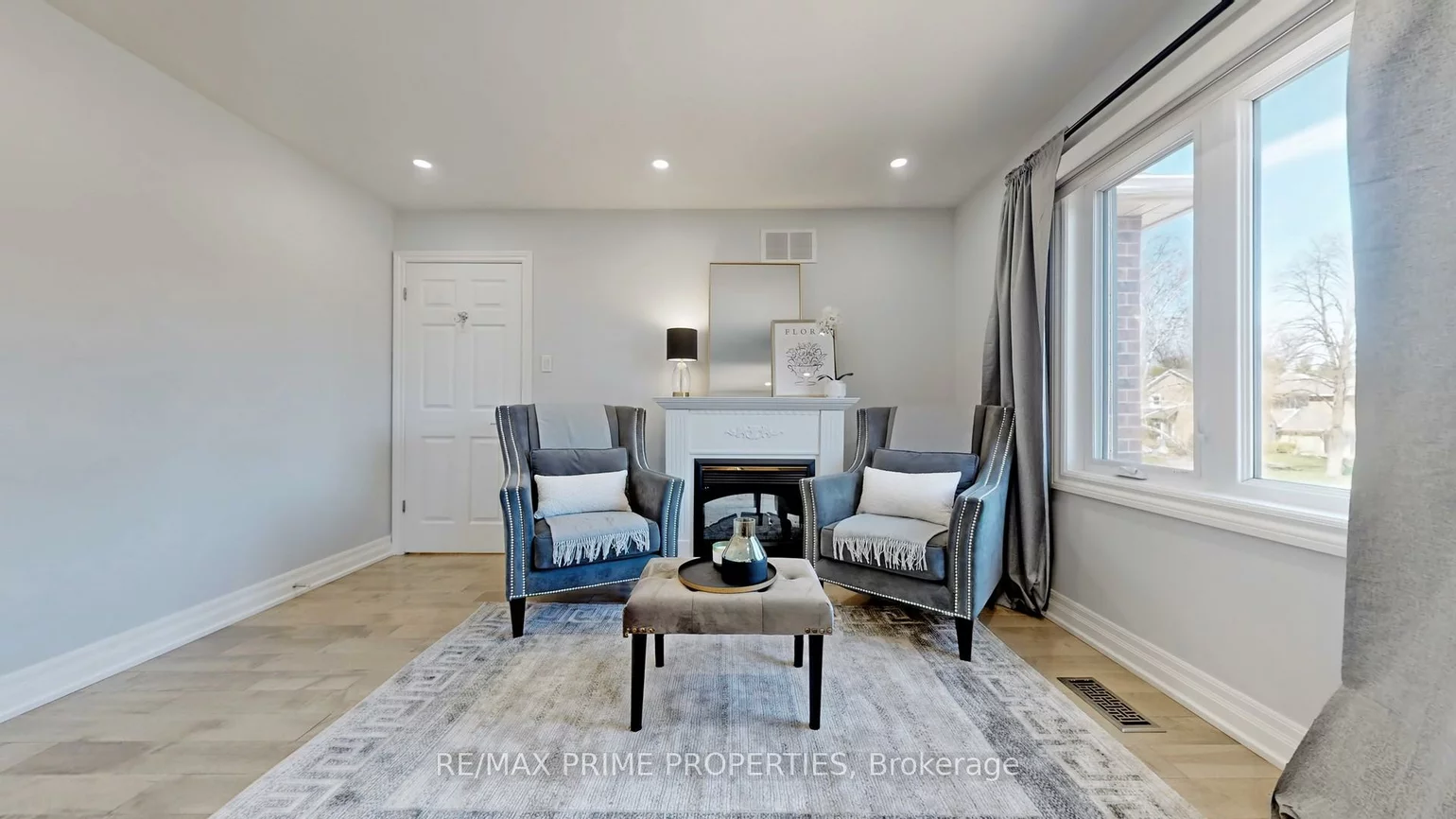 63, Reeve, Markham Village, Markham