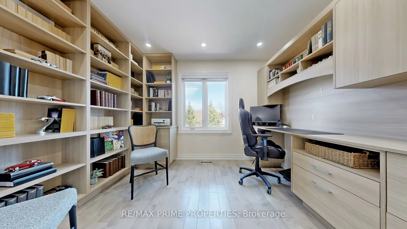 63, Reeve, Markham Village, Markham