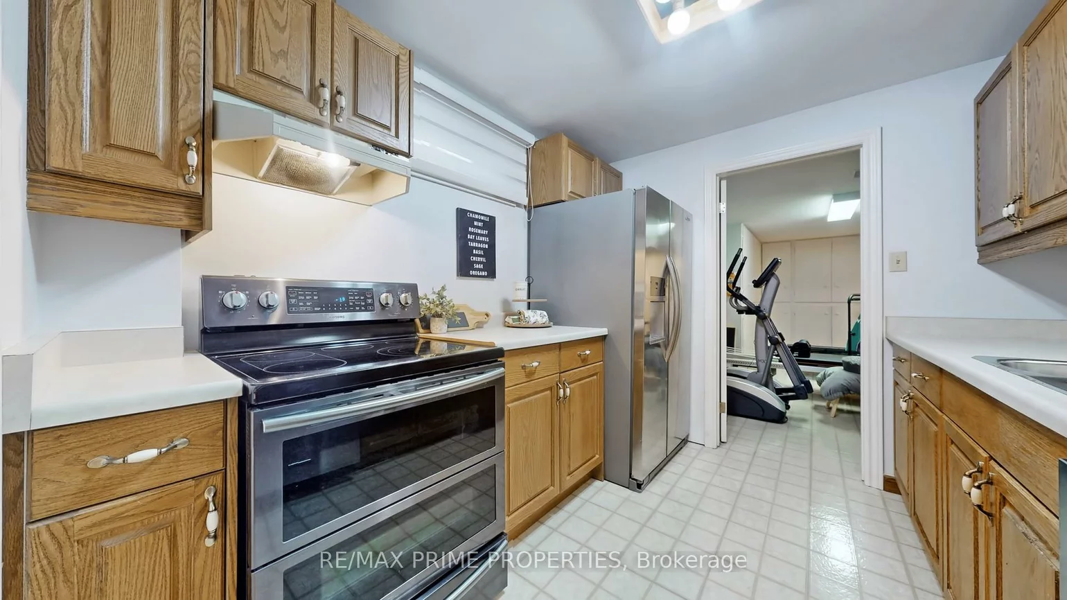 63, Reeve, Markham Village, Markham