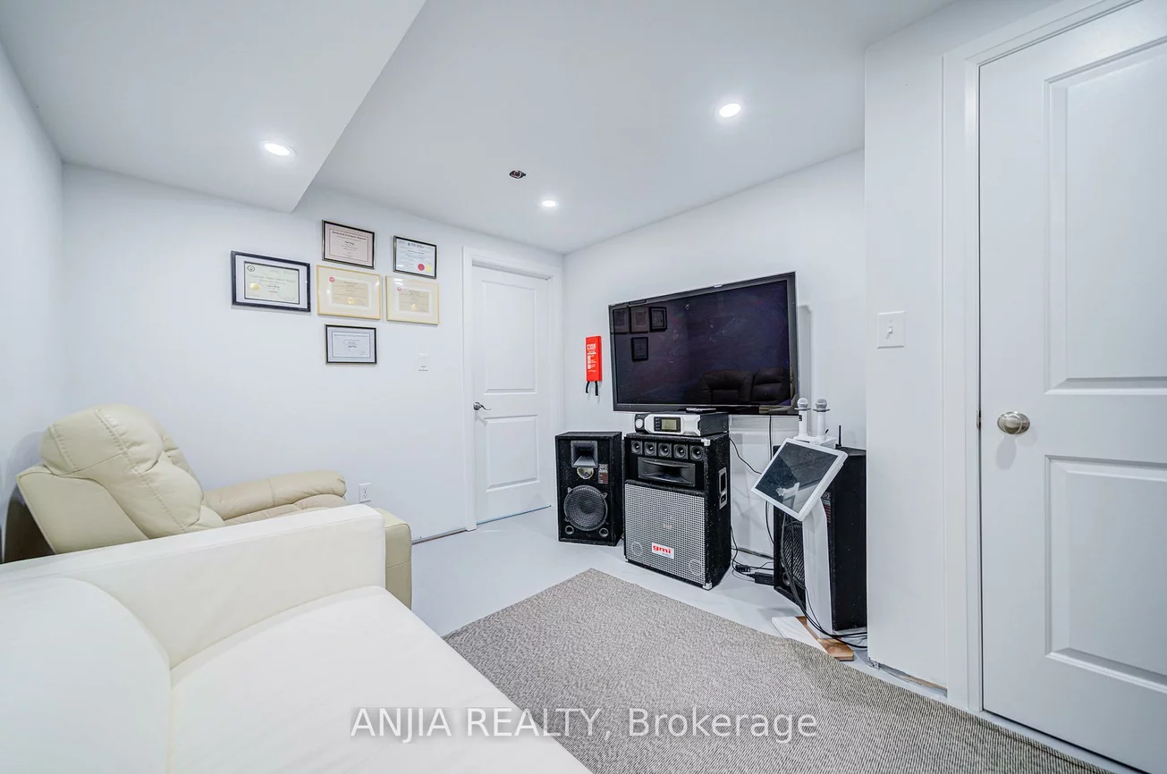 3, Carneros, Cedar Grove, Markham