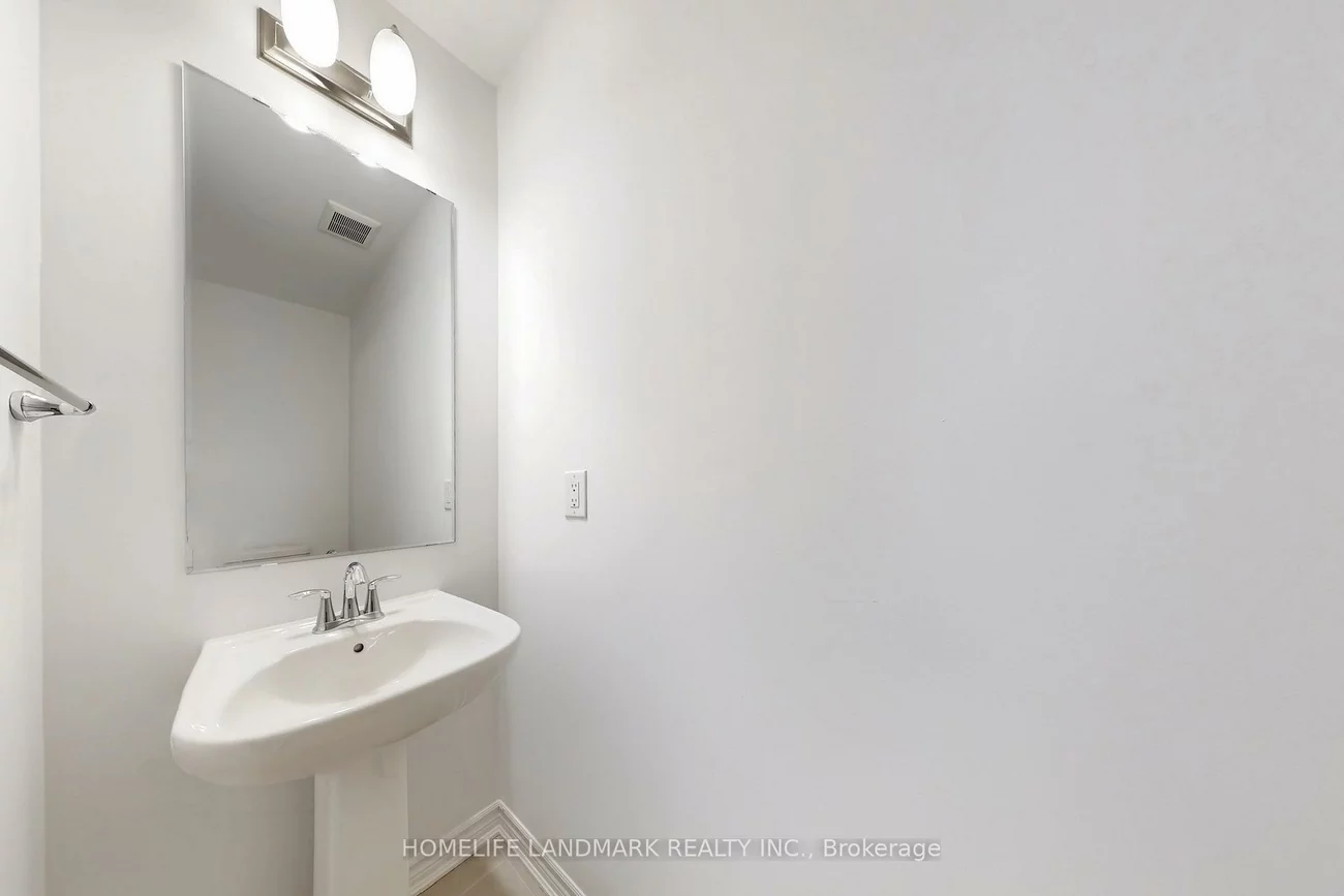 15, AVANI, Victoria Square, Markham
