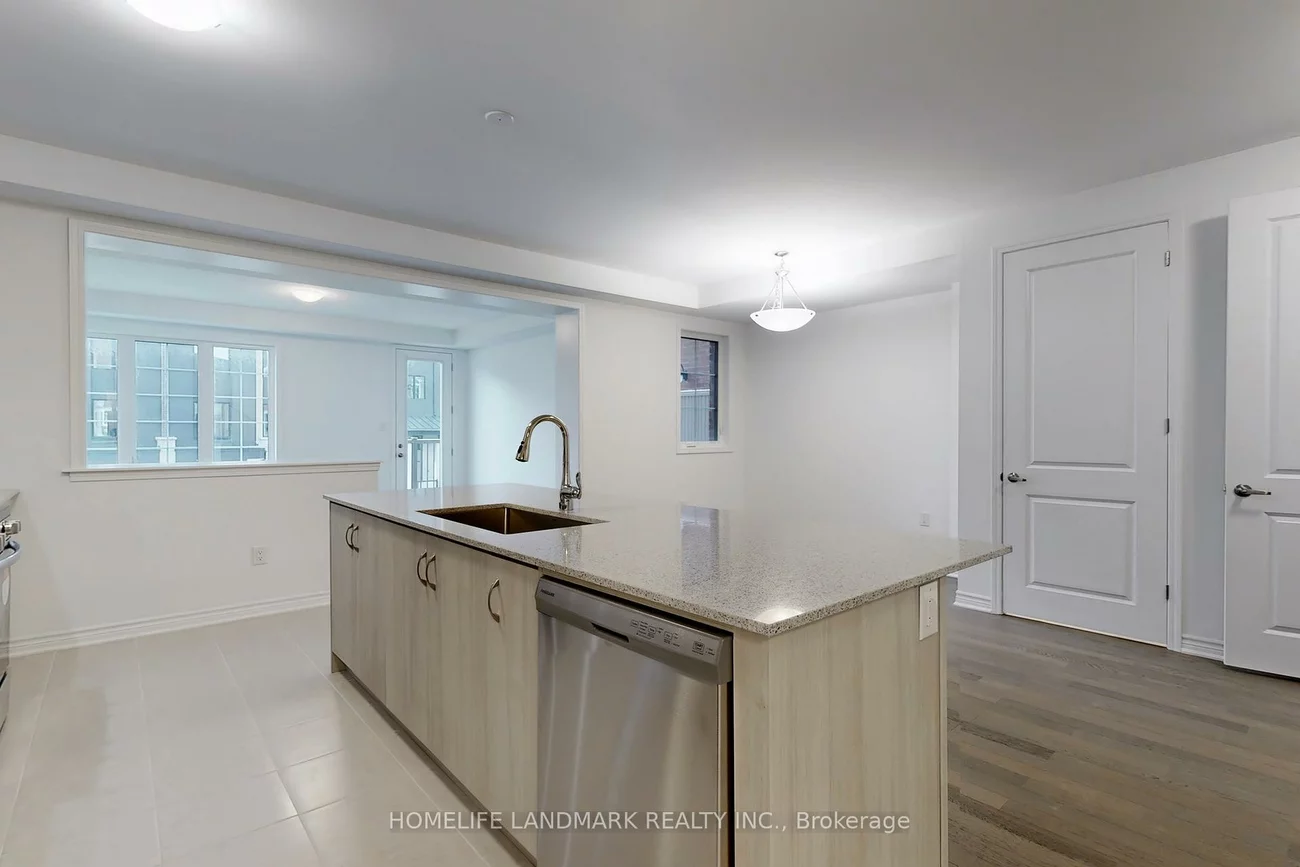 15, AVANI, Victoria Square, Markham