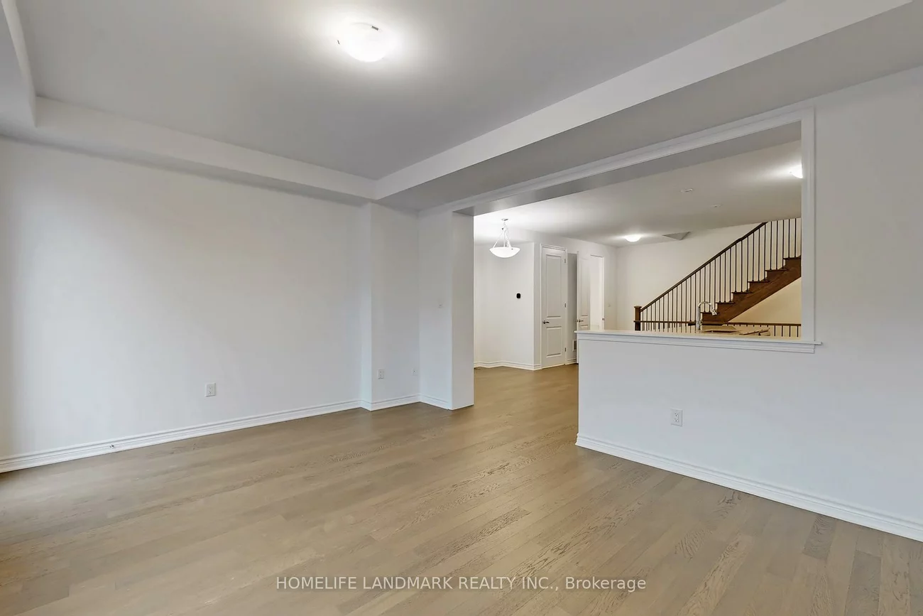15, AVANI, Victoria Square, Markham
