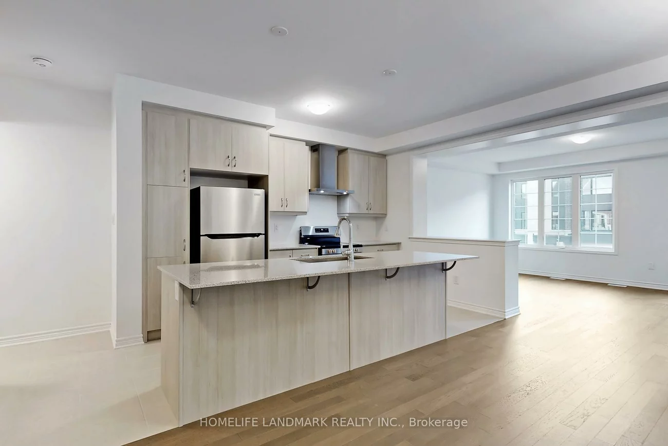15, AVANI, Victoria Square, Markham