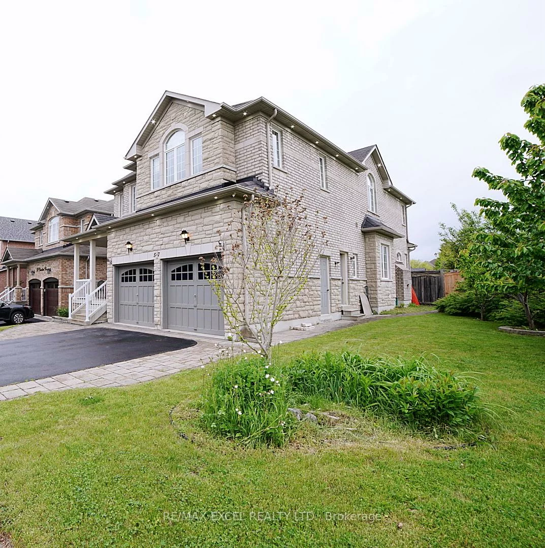57, Batchford, Box Grove, Markham