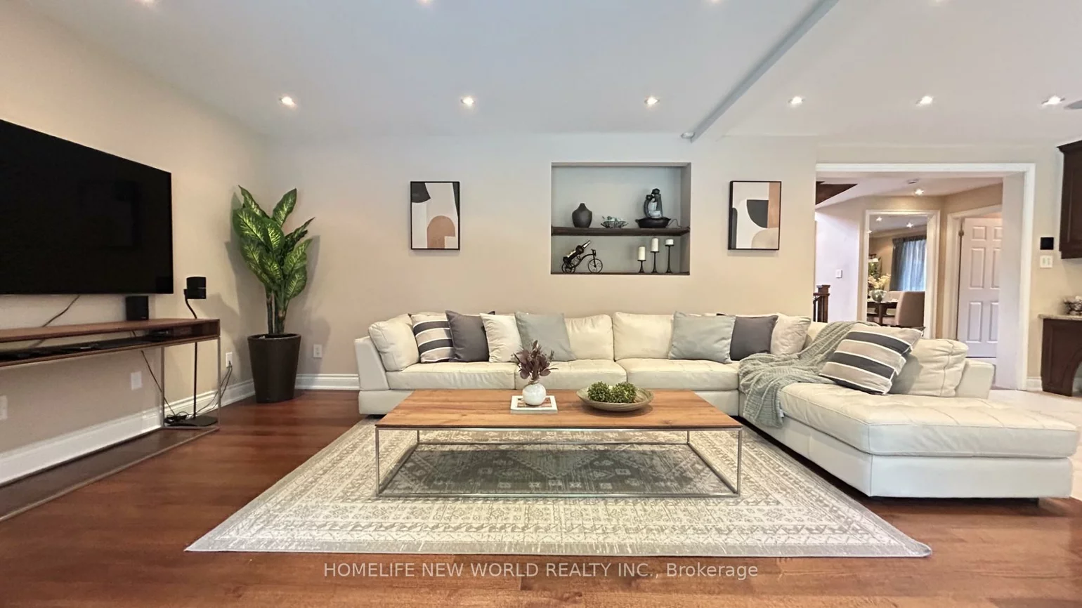 43, Lunau, Aileen-Willowbrook, Markham