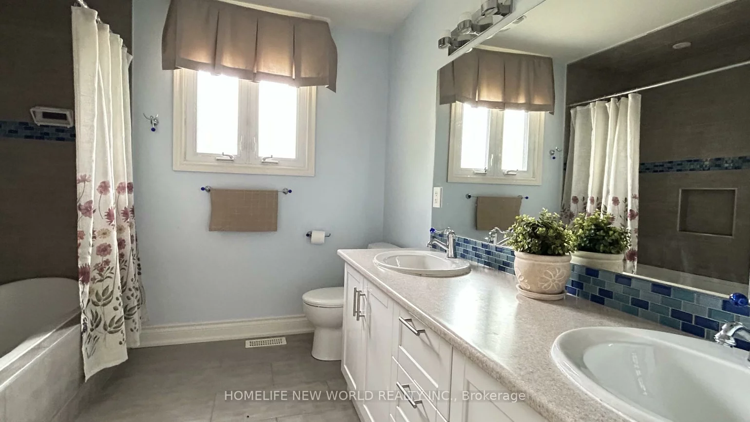 43, Lunau, Aileen-Willowbrook, Markham