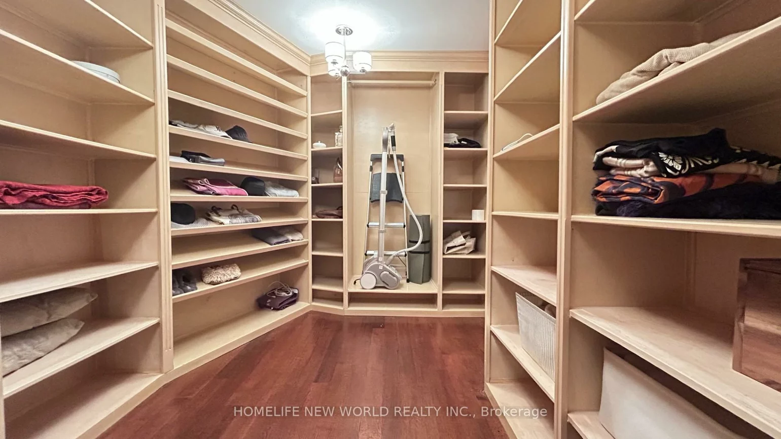 43, Lunau, Aileen-Willowbrook, Markham