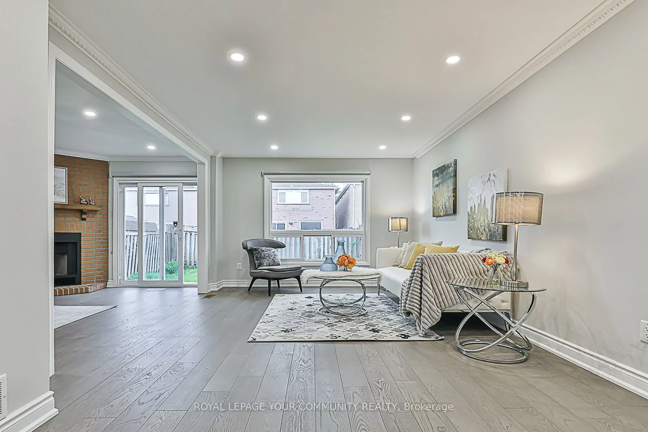 120, Chloe, Middlefield, Markham