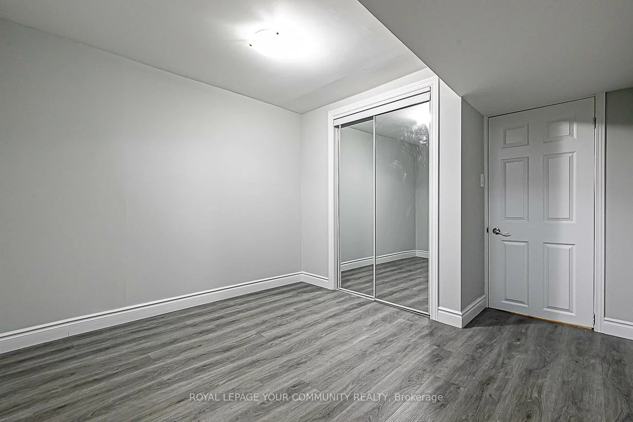 120, Chloe, Middlefield, Markham