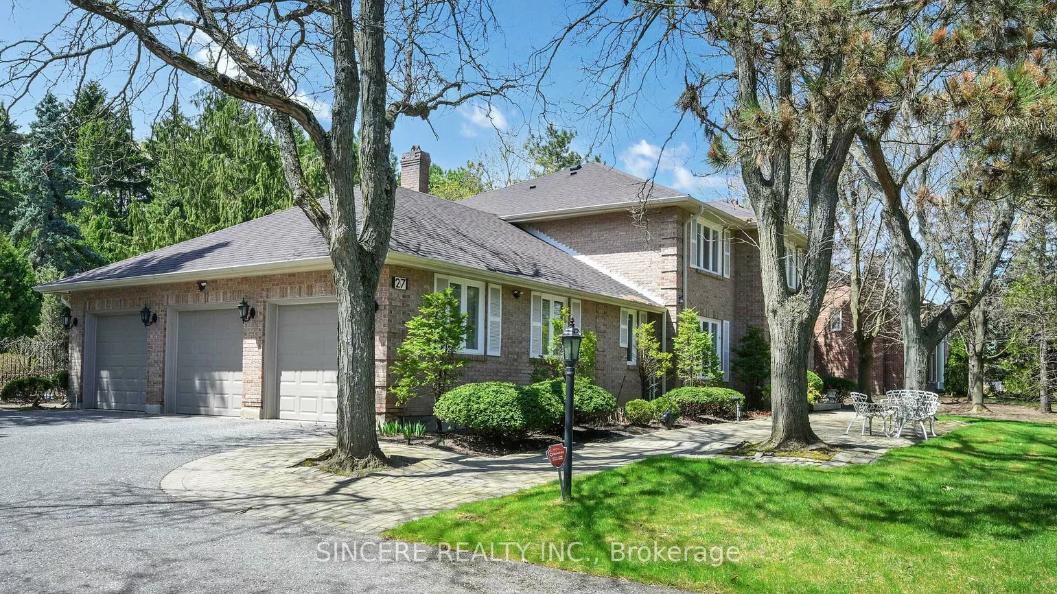 27, Country Estates, Cachet, Markham