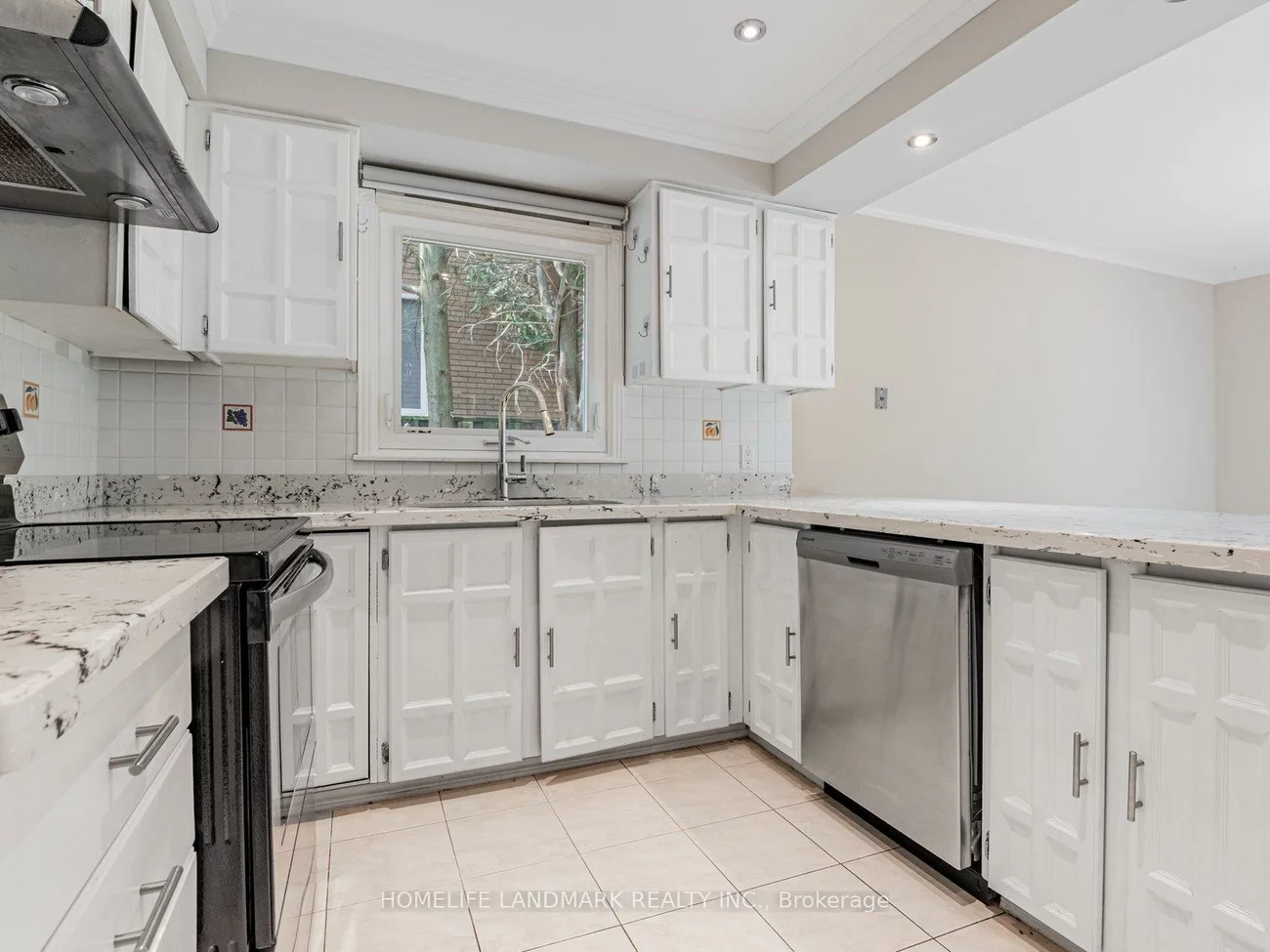 16, Briarwood, Unionville, Markham