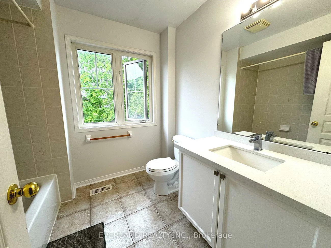 25, Saffron, Greensborough, Markham