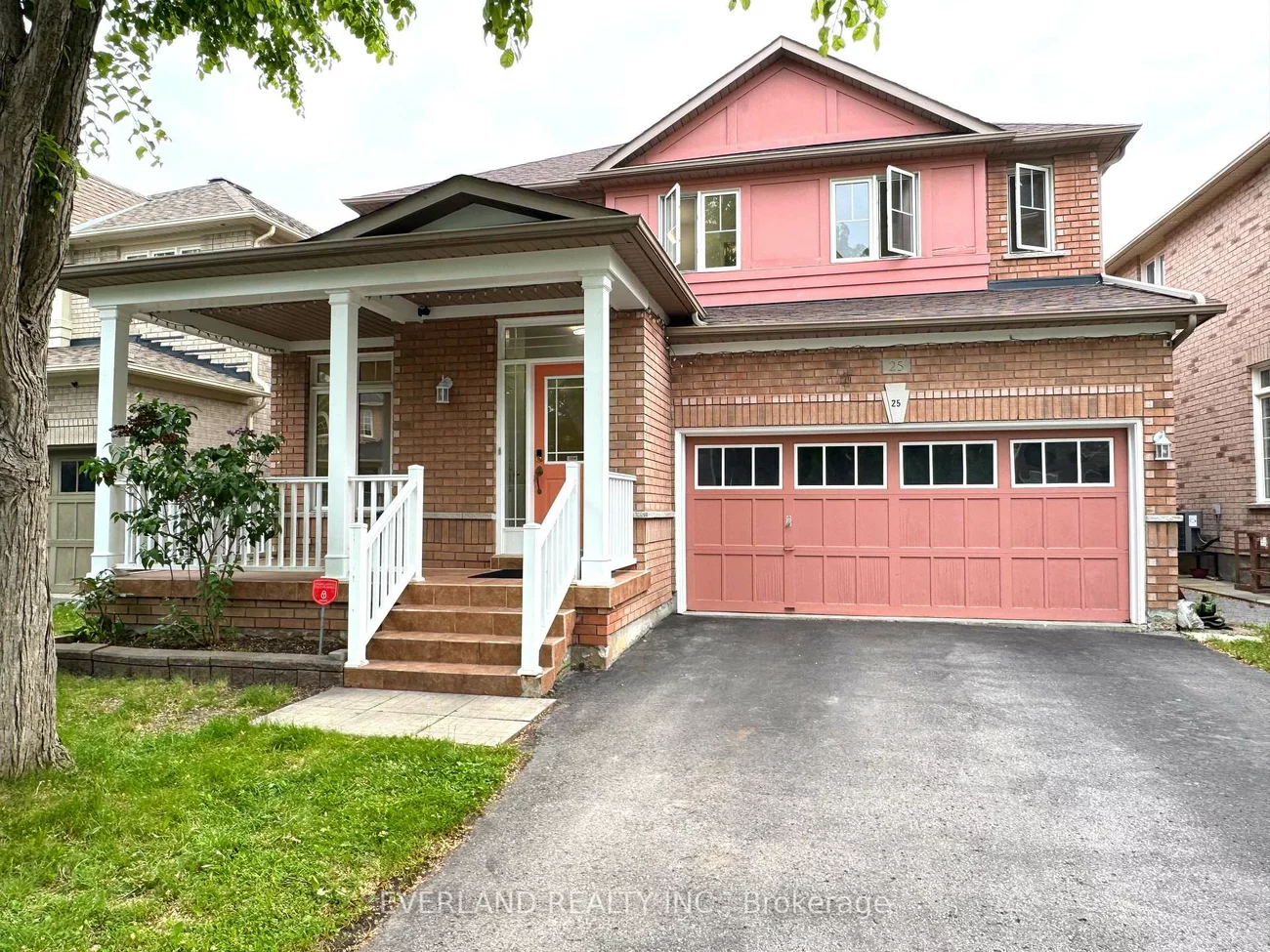 25, Saffron, Greensborough, Markham