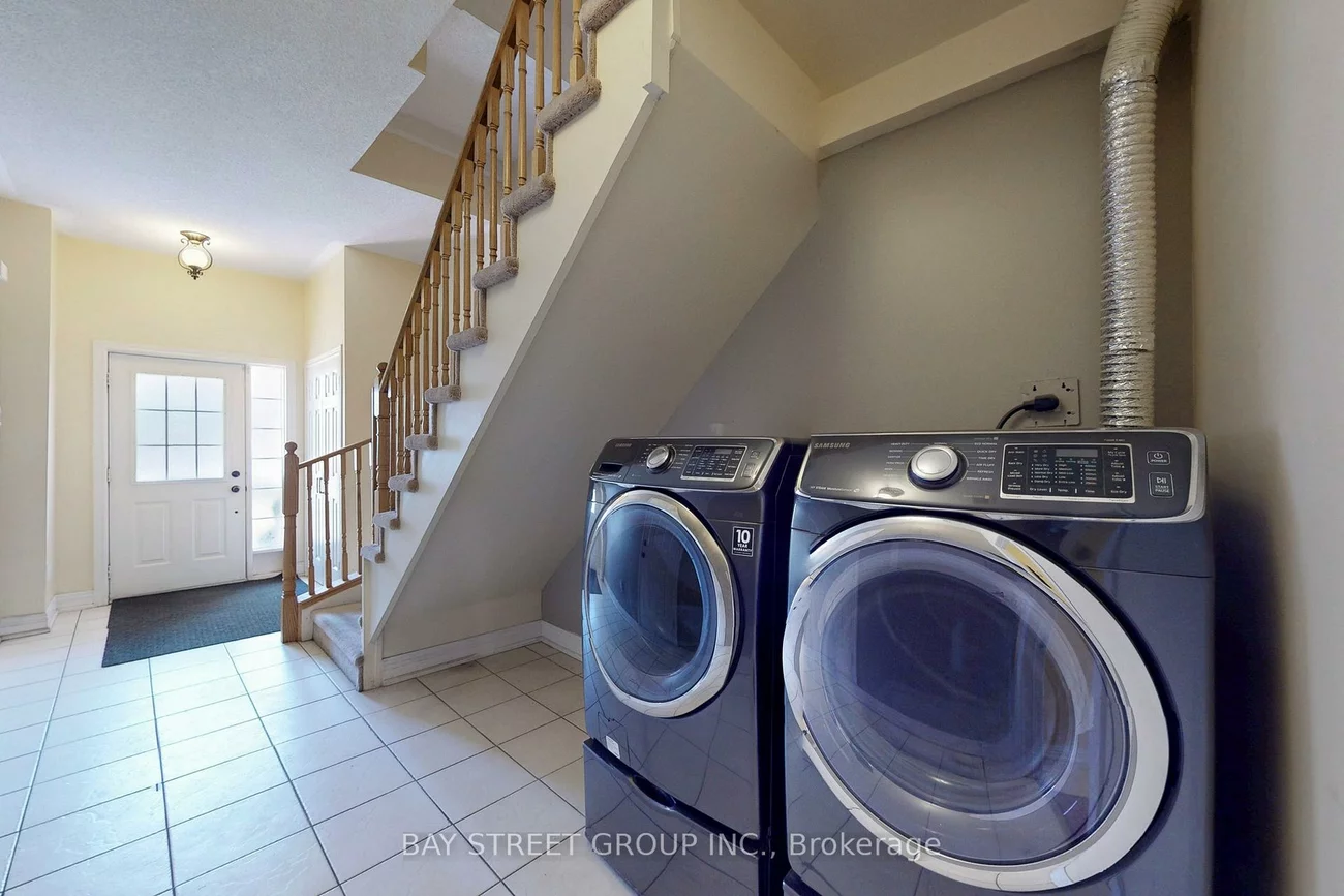 4, Red Sea, Middlefield, Markham