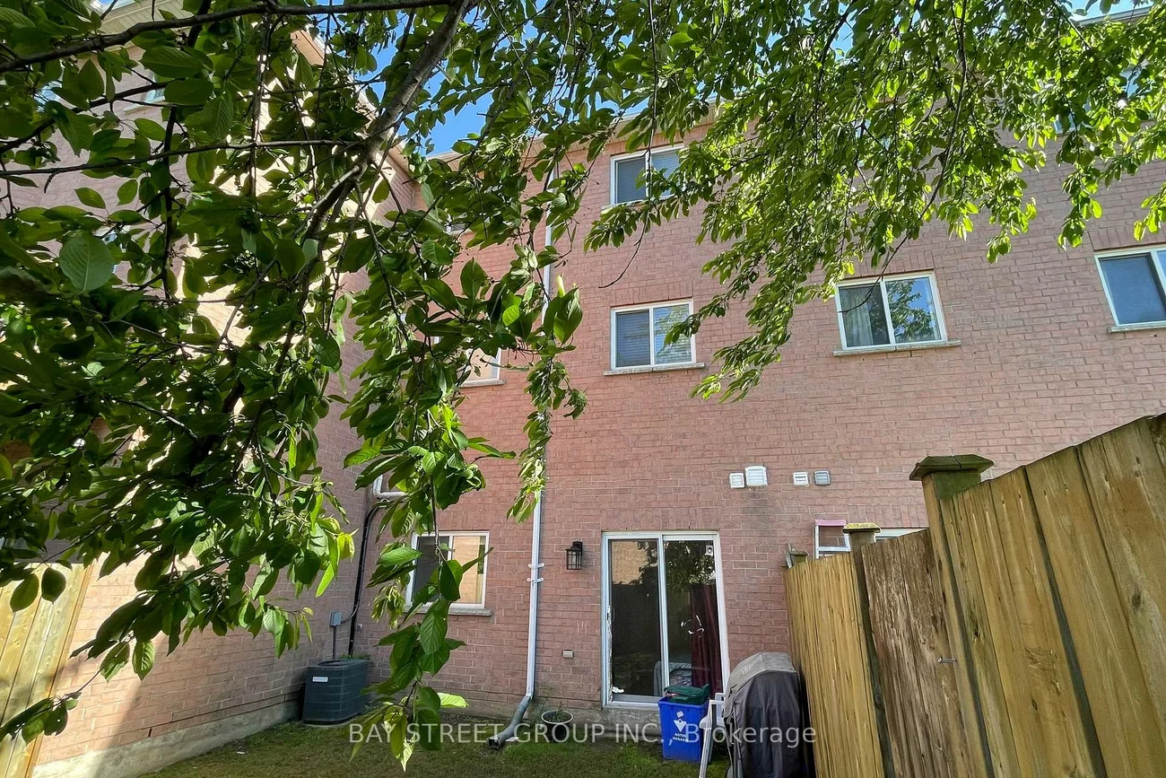 4, Red Sea, Middlefield, Markham