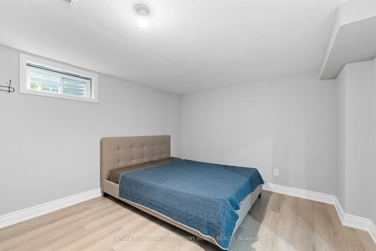 82, Ferndell, Unionville, Markham