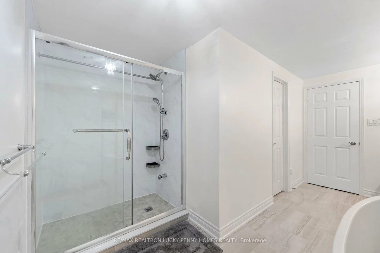 82, Ferndell, Unionville, Markham