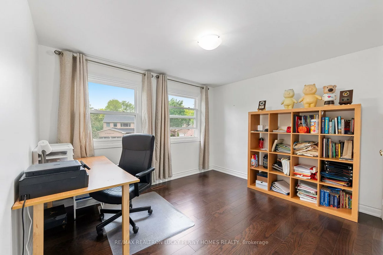 82, Ferndell, Unionville, Markham