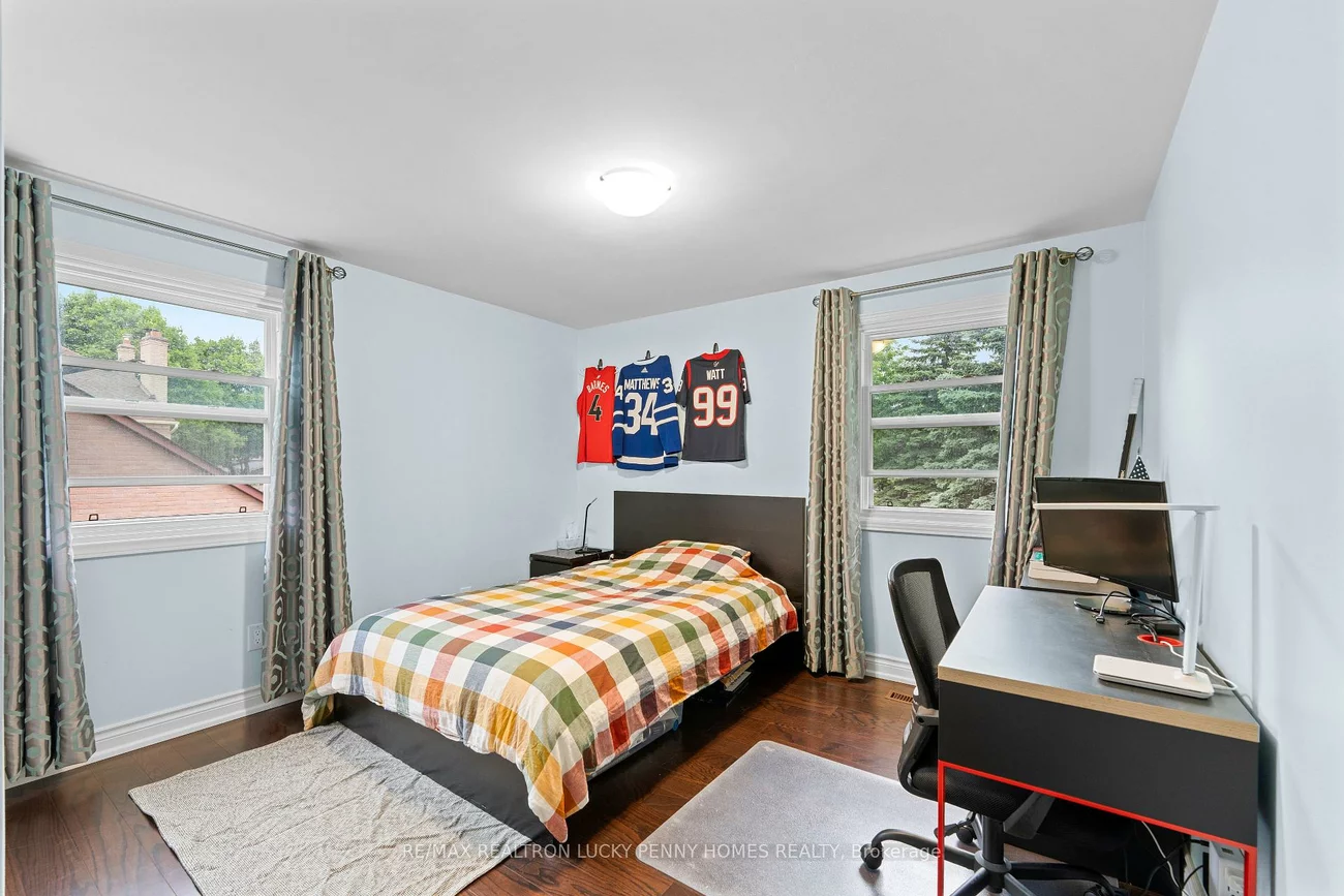 82, Ferndell, Unionville, Markham