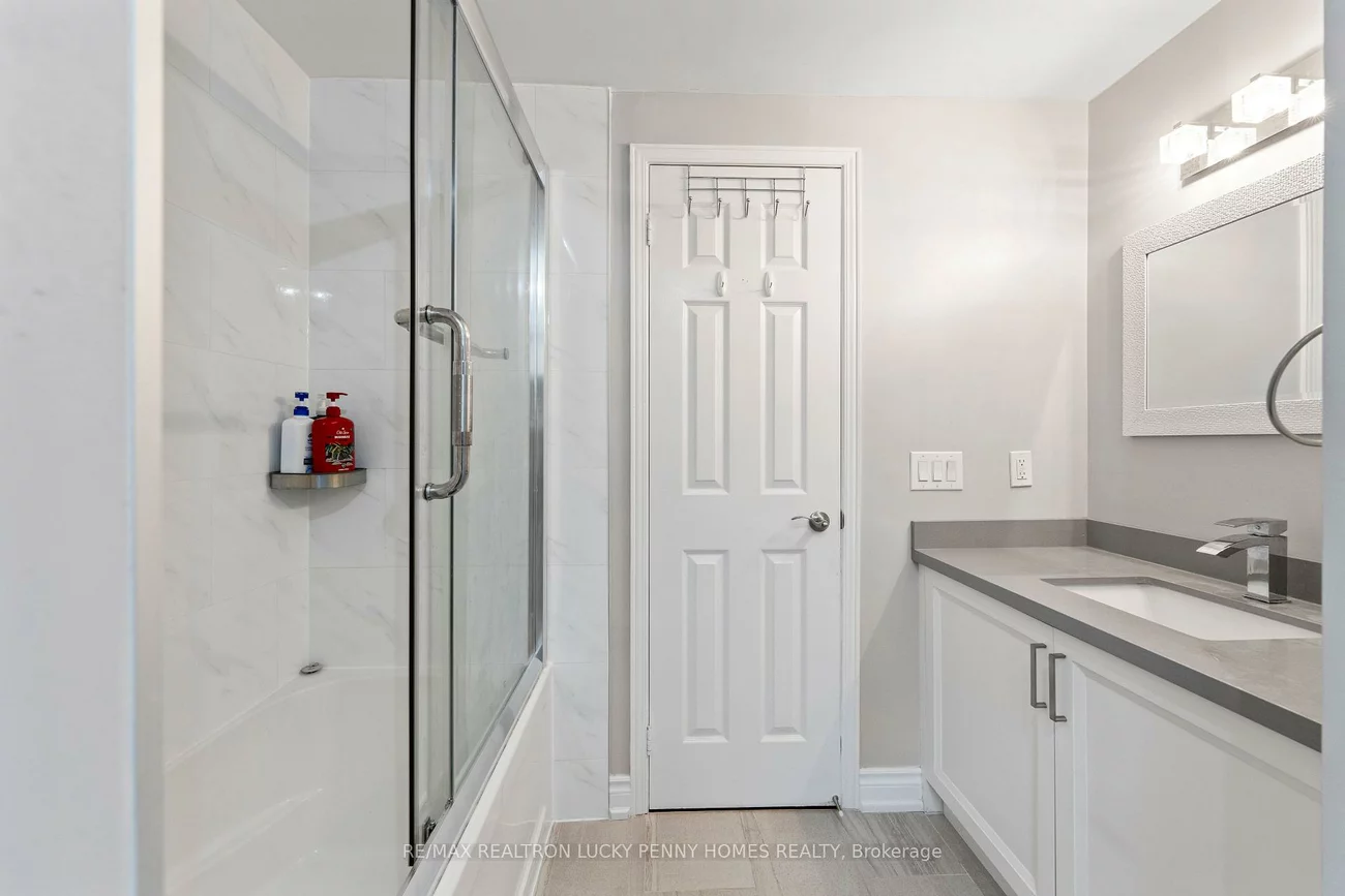 82, Ferndell, Unionville, Markham