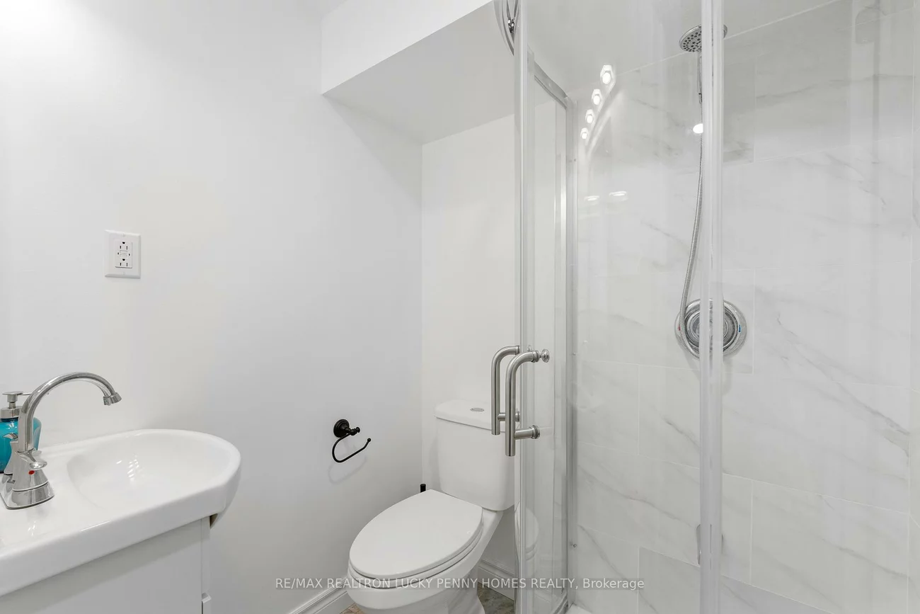 82, Ferndell, Unionville, Markham